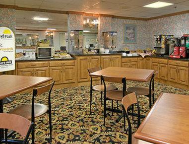 Hotel Days By Wyndham Center Oyster Point Newport News